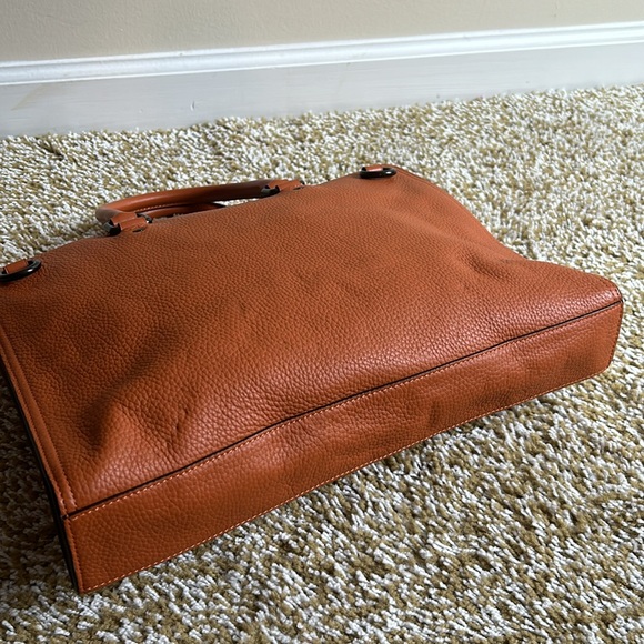 Coach - Picture 6 of 15